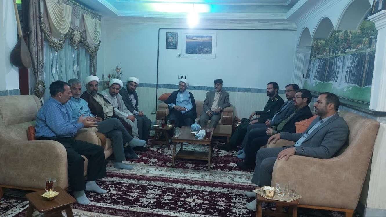 دیدار با آزاده 